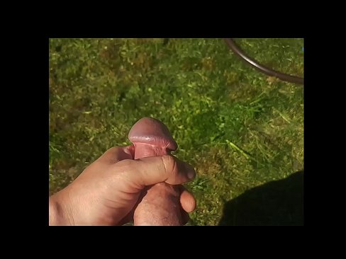 ❤️ A guapa quente recibe o seu coño rosa fodido e corre cun chorro nun xardín de verán ❤❌ Vídeo porno en % gl.https-tubsexer.ru % ﹏