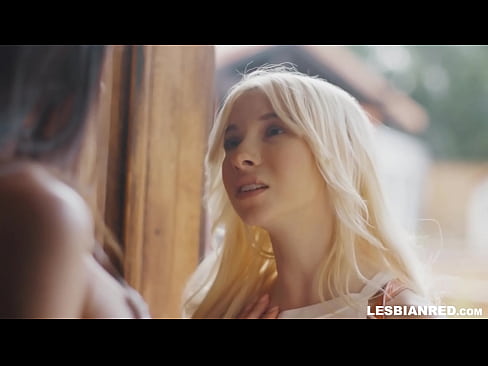 ❤️ A nena chega a casa uns meses despois e acaba comendo o coño da súa madrastra ❤❌ Vídeo porno en % gl.https-tubsexer.ru % ﹏